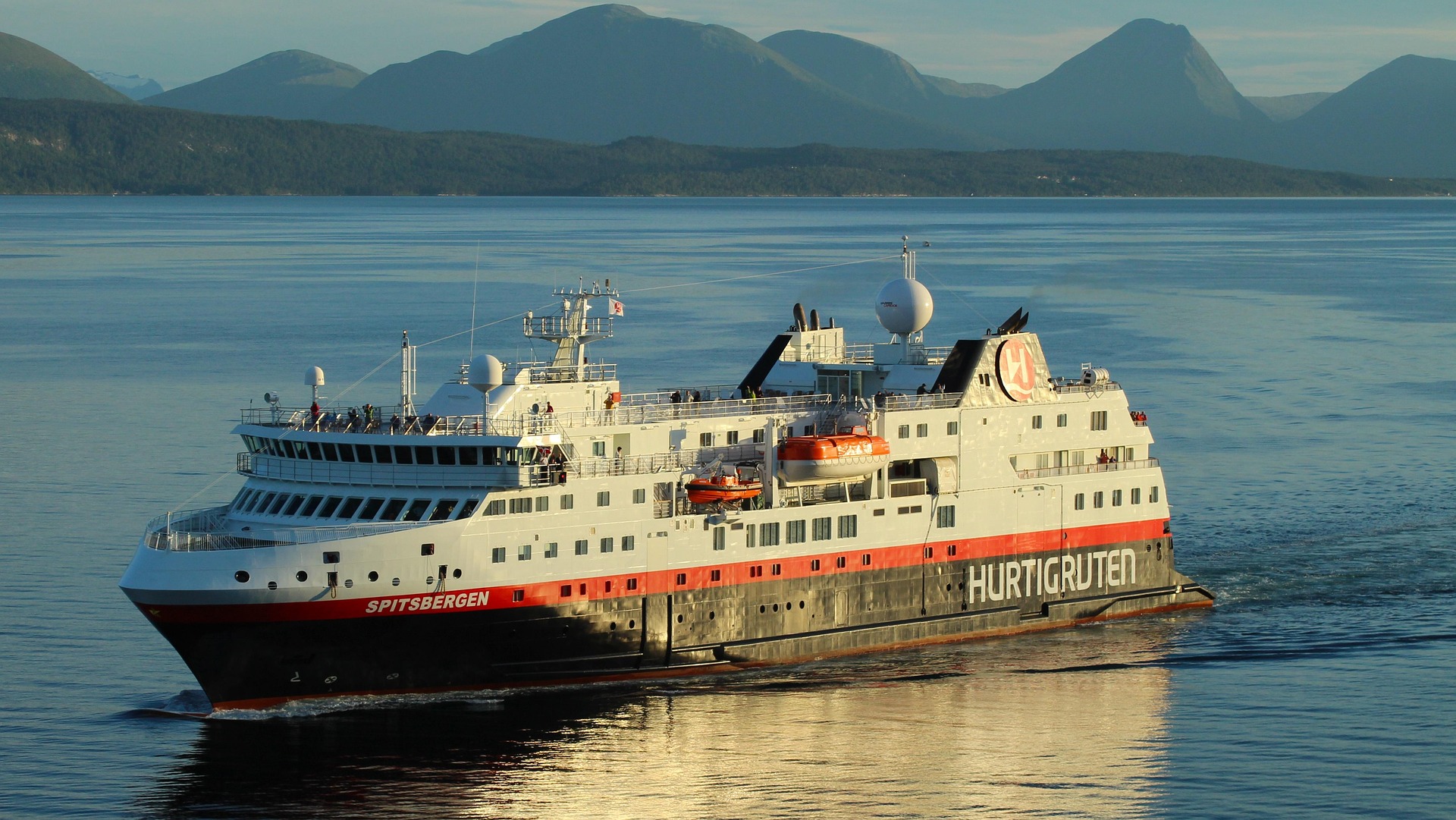 Norvegia Autentica e Hurtigruten